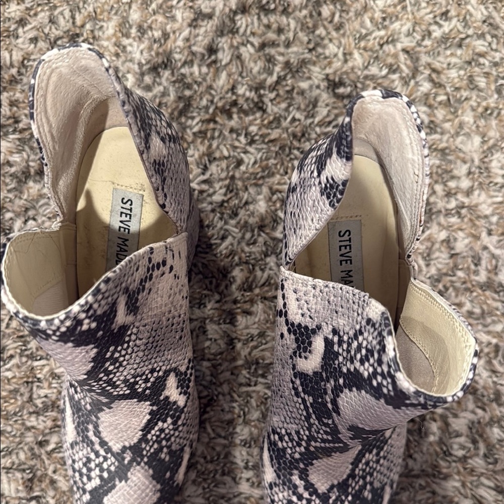 Steve Madden Snake-Print Block Heel Ankle Boots - Cream & Black - Picture 3 of 4